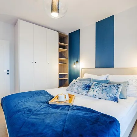 Z Basenem I Sniadaniem -polanki Aqua -holiday Apartment