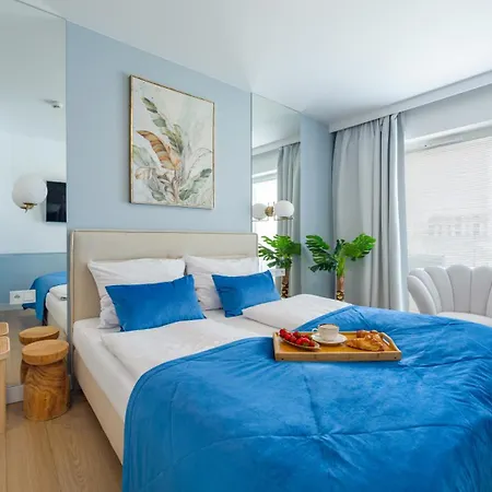 Z Basenem I Sniadaniem -polanki Aqua -holiday Apartment