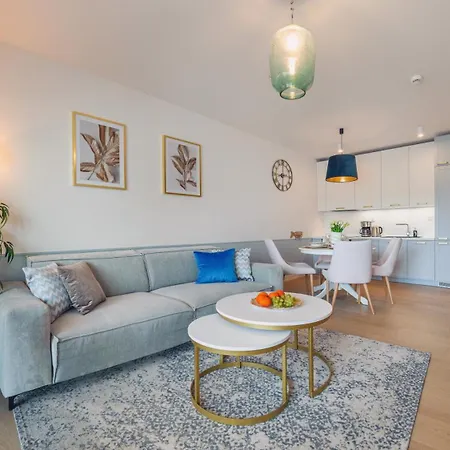 Apartment Z Basenem I Sniadaniem -polanki Aqua -holiday Kolobrzeg