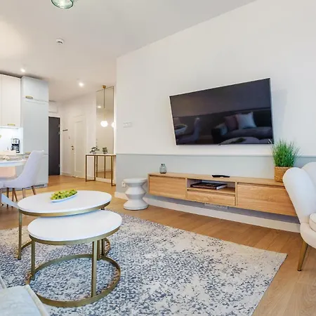 Z Basenem I Sniadaniem -polanki Aqua -holiday Apartment Kolobrzeg