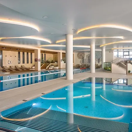 Z Basenem I Sniadaniem -polanki Aqua -holiday Apartment